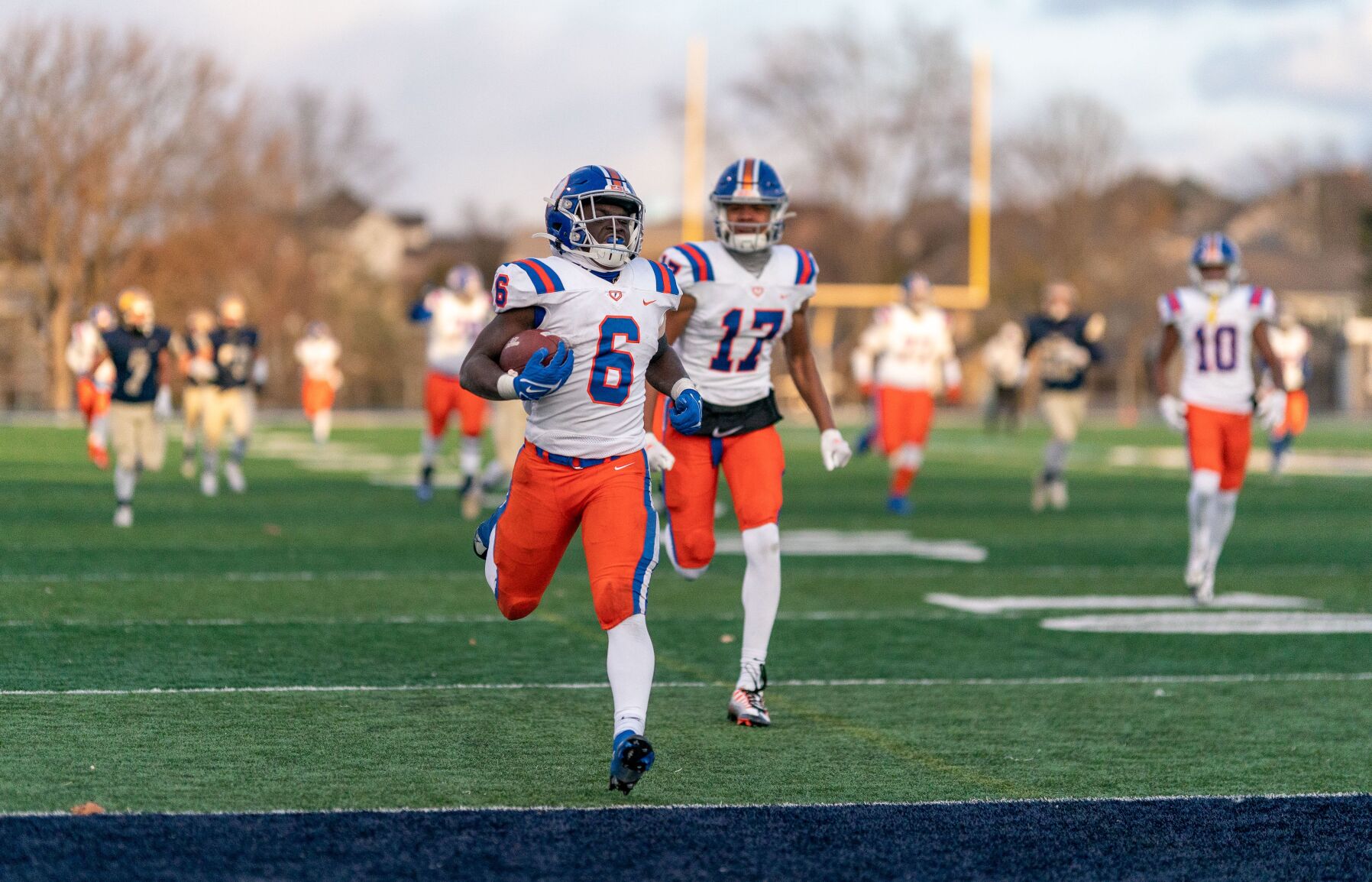Class 6A football state semifinal: East St. Louis 32, Lemont 29